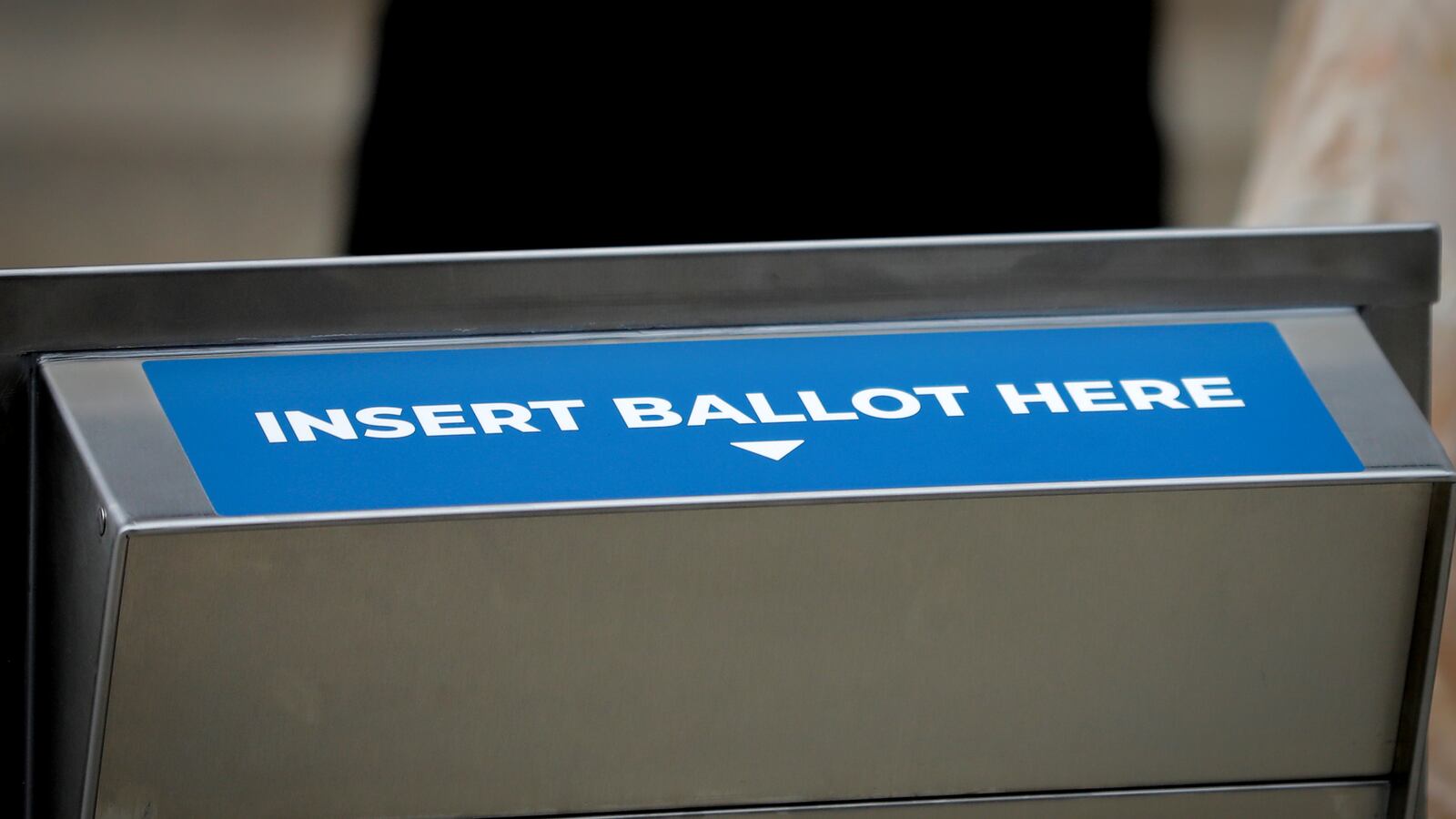 2020-08-31T170840Z_1202243283_RC25PI9SZS43_RTRMADP_3_USA-ELECTION-POST-OFFICE_r08qxe