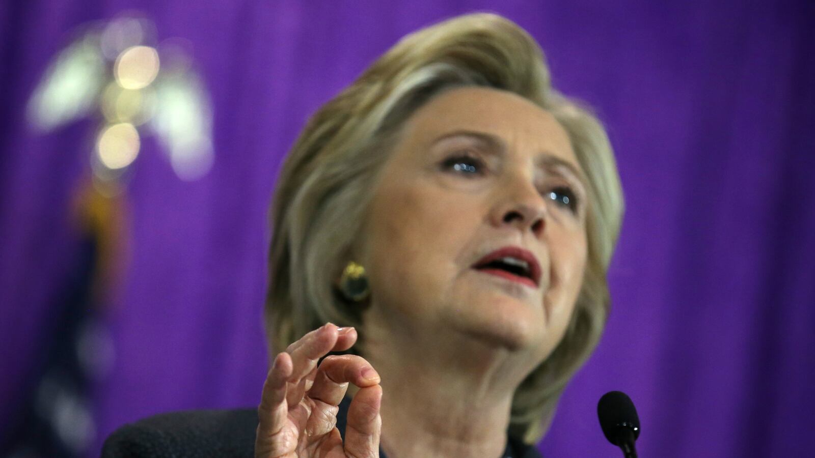 cheats/2016/09/16/hillary-trump-birther-presser-a-sickening-display/160916-hillary-birther-cheat_i8dznc