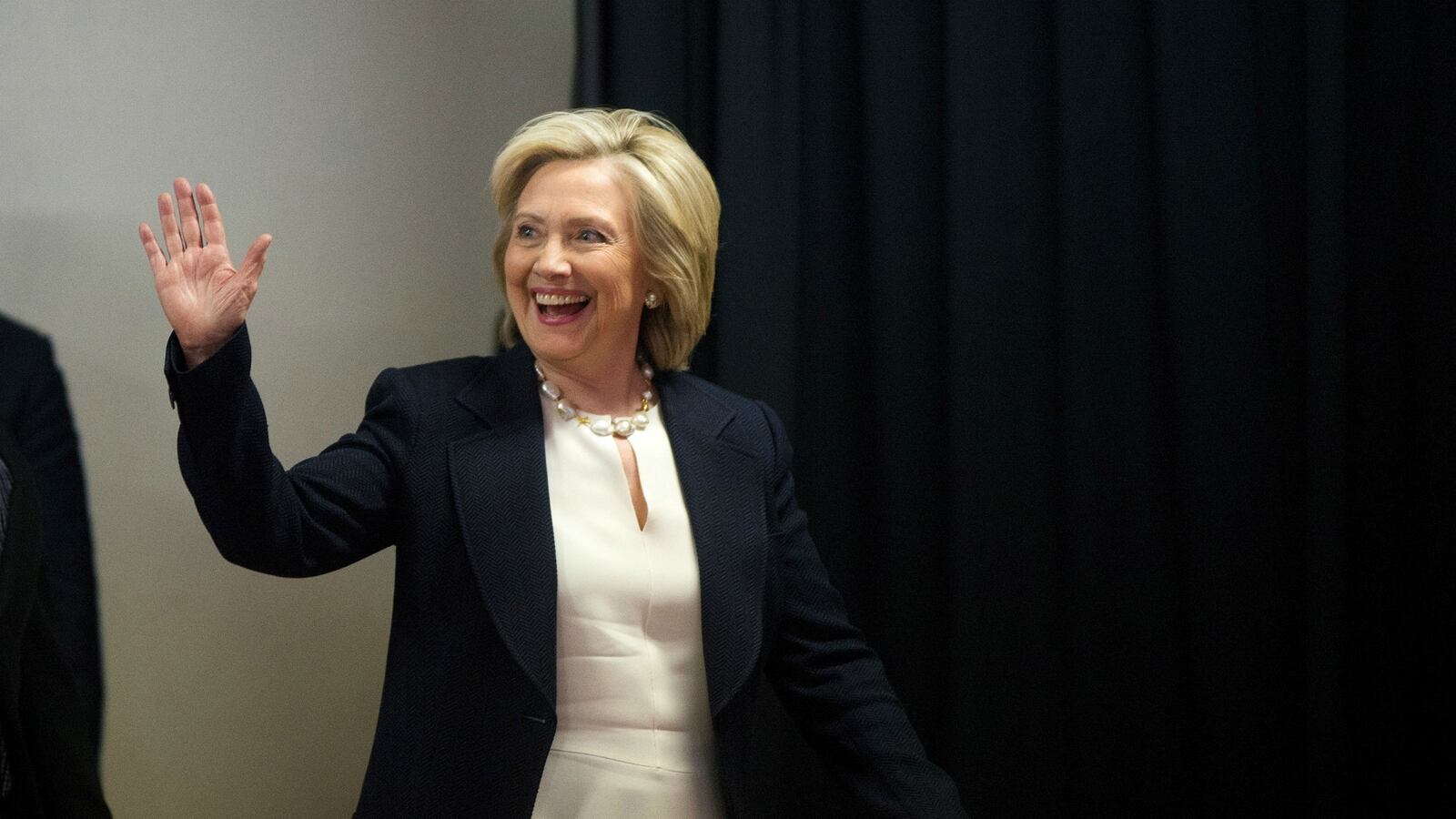 cheats/2015/06/25/hillary-didn-t-give-up-all-libya-emails/150625-hillary-emails-cheat_paaeqp