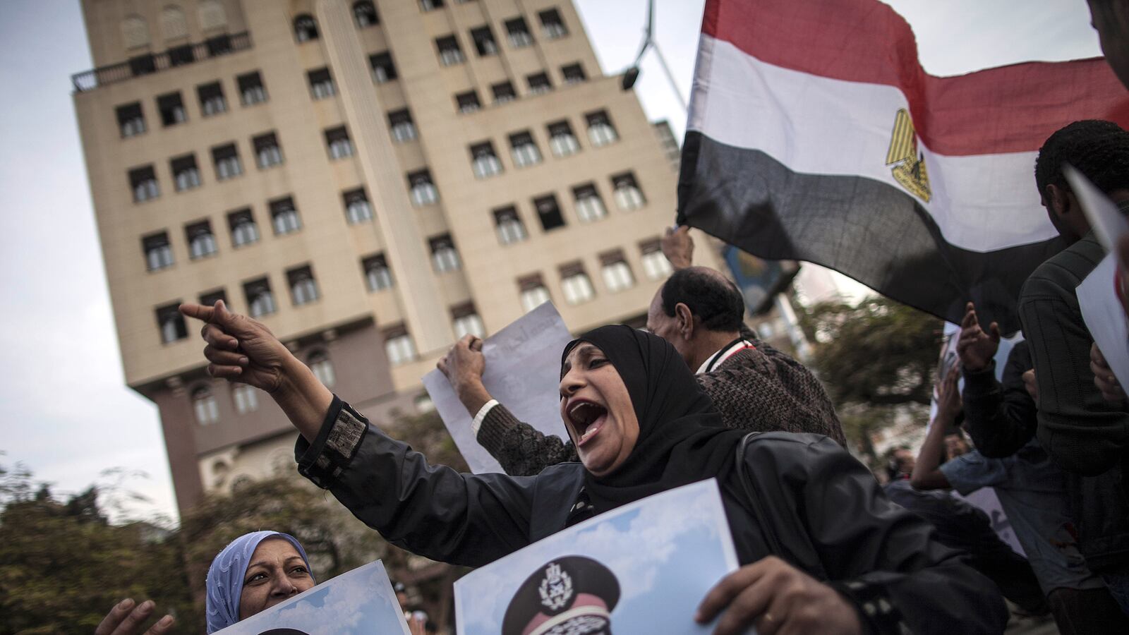 cheats/2014/01/12/egypt-s-al-sisi-likely-seek-office/140112-egypt-alsisi-cheat_bnlcae