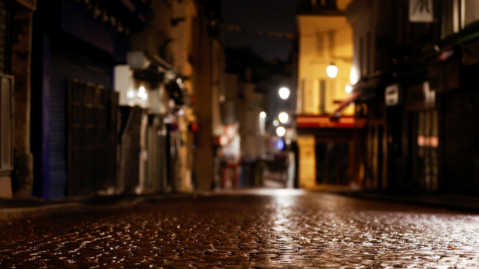 2020-10-30T011522Z_1540678863_RC2PSJ971G3R_RTRMADP_3_HEALTH-CORONAVIRUS-FRANCE_fn7ist