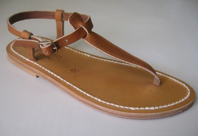 galleries/2009/06/03/the-new-beach-essentials/beach-bag---sandal_dwzh04