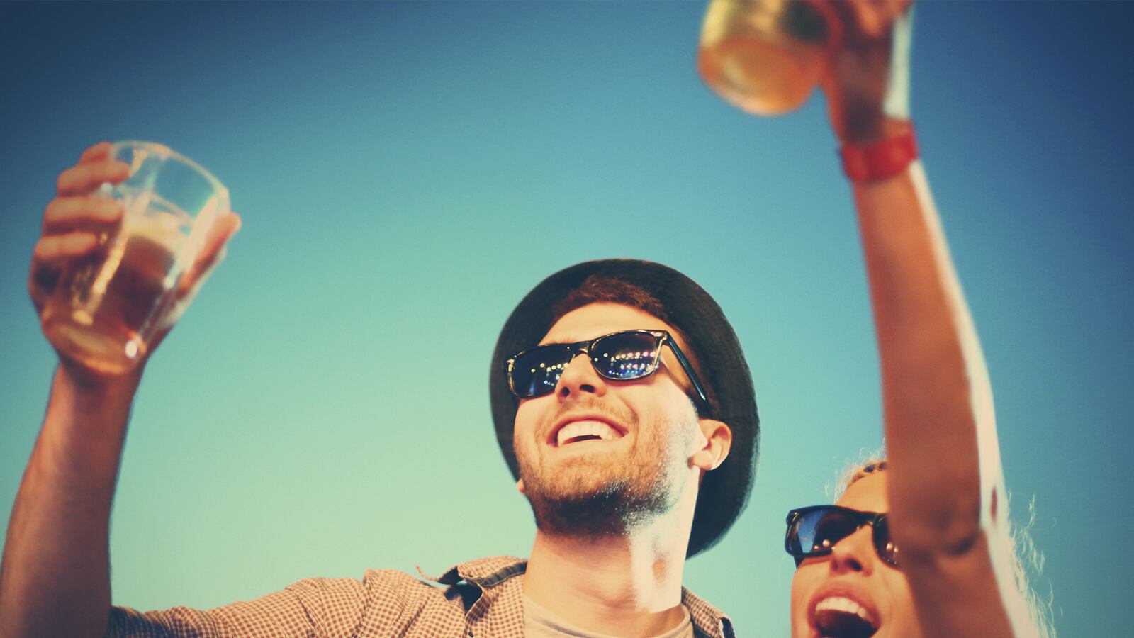 articles/2016/01/24/boilermakers-are-back-hipsters-want-their-beer-and-shot-duo/160123-kulp-return-beer-tease_duryib