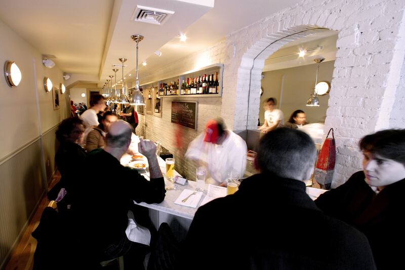 articles/2012/09/08/in-the-knockoff-economy-the-upside-to-ripping-off-others-ideas/restaurant-knockoff-economy_lrsbnd