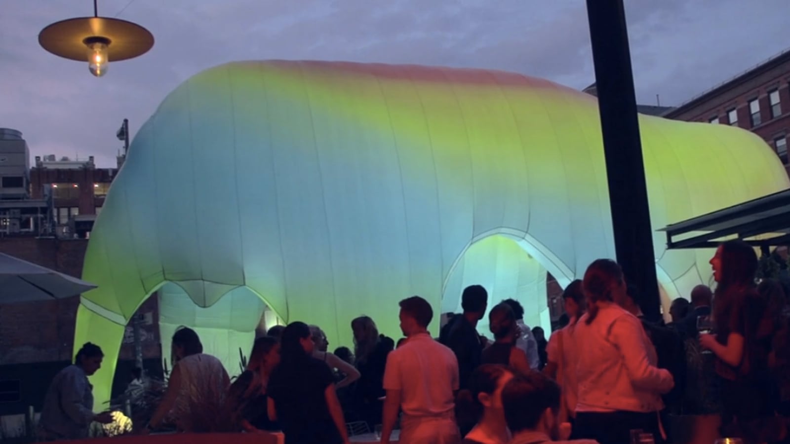 articles/2014/09/22/new-york-city-s-new-mystery-art-piece/140921-sayed-standard-art-tease_nixssb