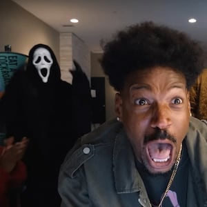 Marlon Wayans and Kai Cenat in Scary Movie.