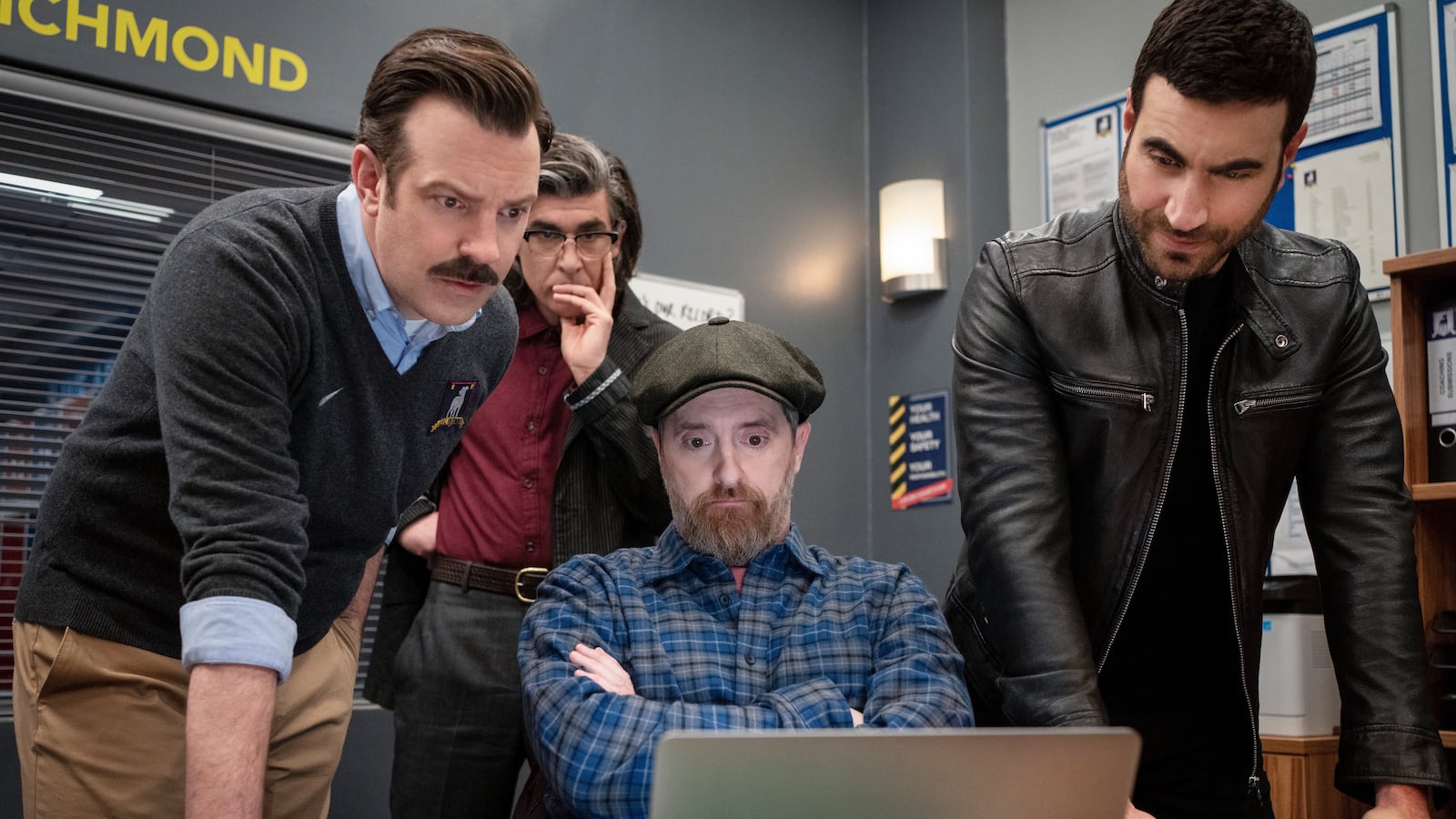 Ted_Lasso_Photo_030403_lw0hvv