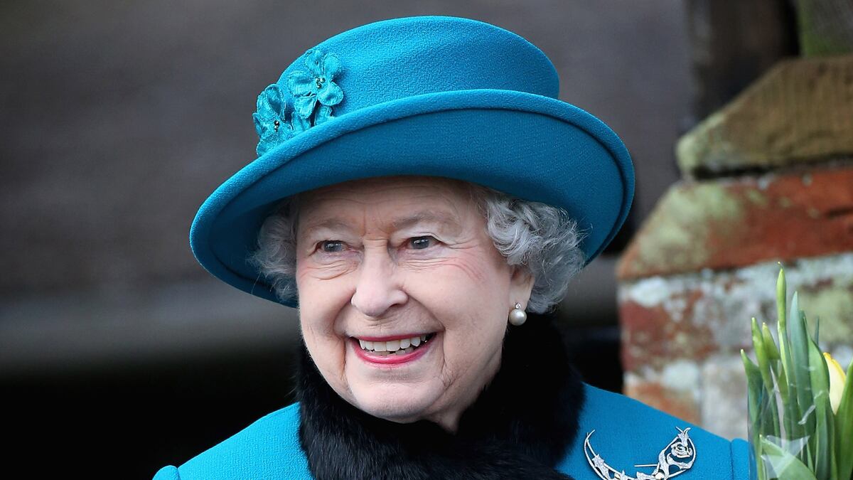 cheats/2013/01/10/queen-princess-title-for-daughter/xmas-queen_mujf4s