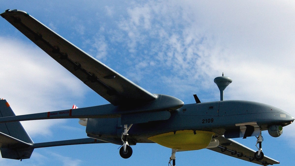 articles/2011/11/16/israel-s-secret-iran-attack-plan-electronic-warfare/iran-israel-lake_ousnbm