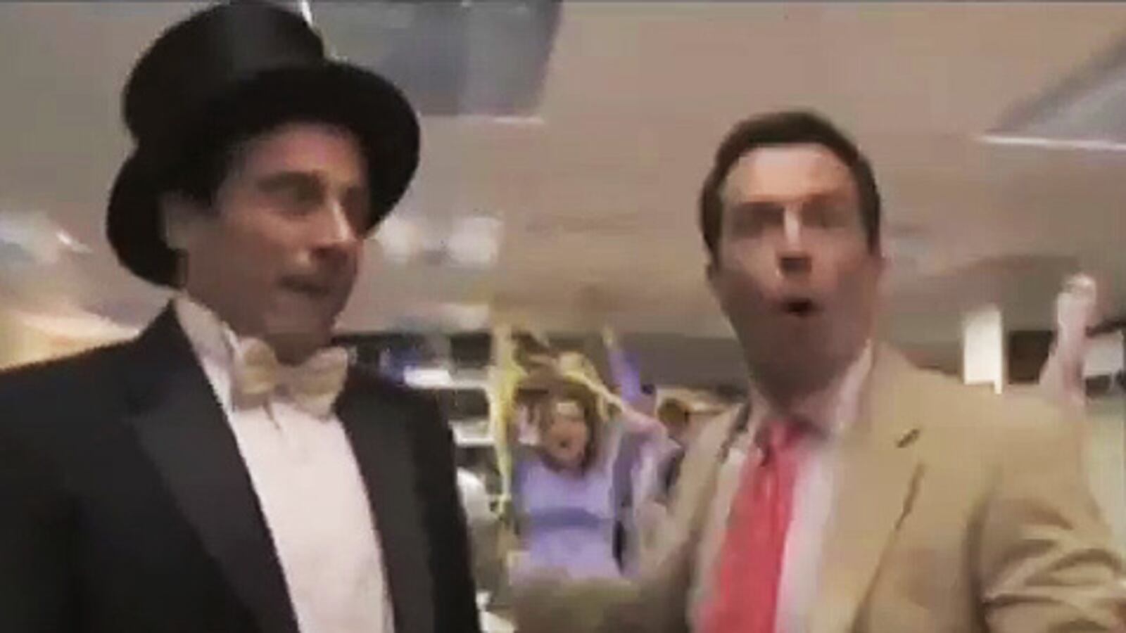 videos/2010/09/23/the-office-lip-dub/office-lip-dub-120_ljoal1