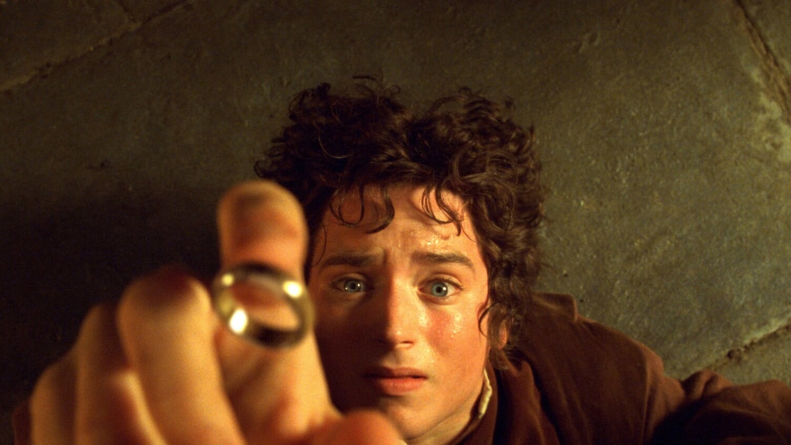articles/2014/07/29/why-world-war-one-is-at-the-heart-of-lord-of-the-rings/140729-garth-lotr-tease_difr6s