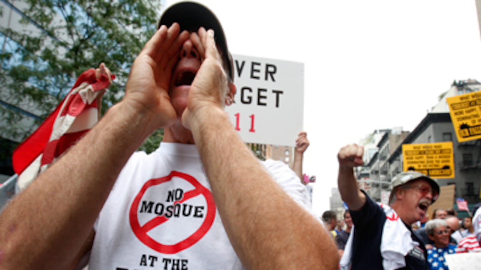 articles/2010/09/10/911-anniversary-anti-muslim-feelings-on-the-rise/malcomson-anti-muslim_125803_qikovi
