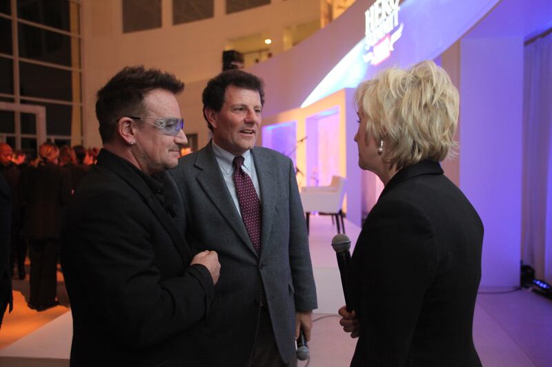 galleries/2012/11/15/william-mcraven-bono-more-from-the-hero-summit-photos/hero-summit-dinner-19_zg31rr