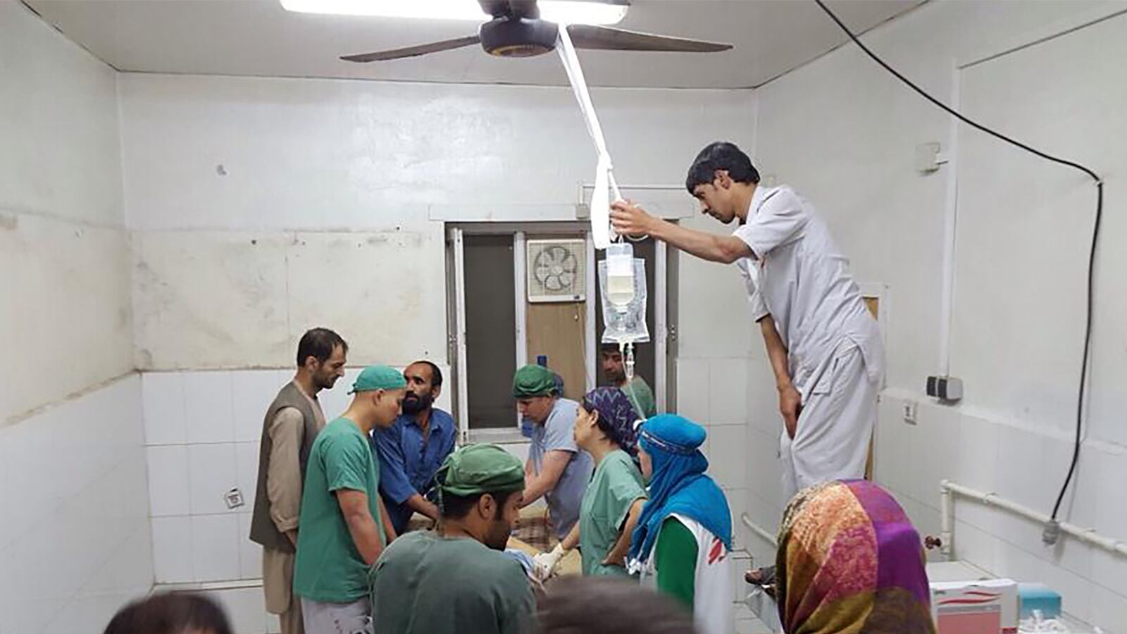 articles/2015/10/03/in-afghan-fight-u-s-warplane-hits-a-charity-hospital-9-dead/151003-yousafzi-hospital-tease_al2pmp