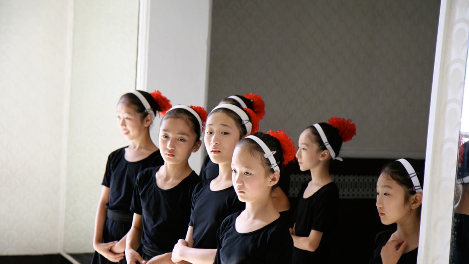 articles/2011/12/21/adam-johnson-recalls-north-korea-a-country-with-no-books/north-korea-adam-johnson_ne5vof