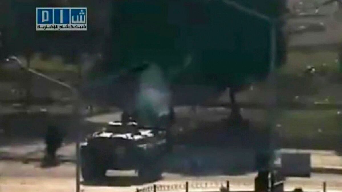 cheats/2011/08/03/at-least-45-killed-in-syria/syria-tank-video-cheat_laj3do