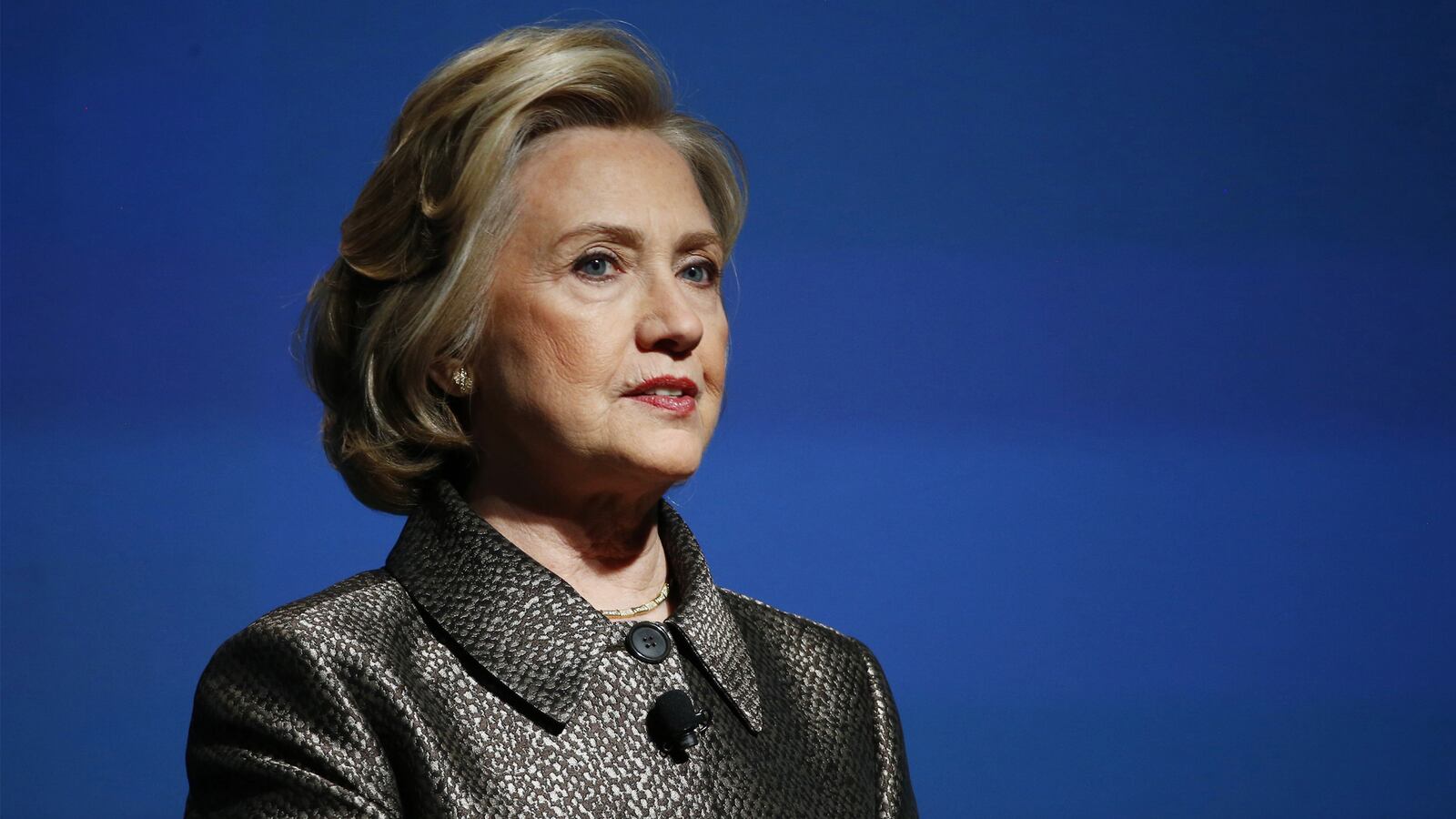 articles/2015/03/09/the-utter-genius-of-hillary-s-non-campaign/150309-freedlander-hillary-tease_wusprx