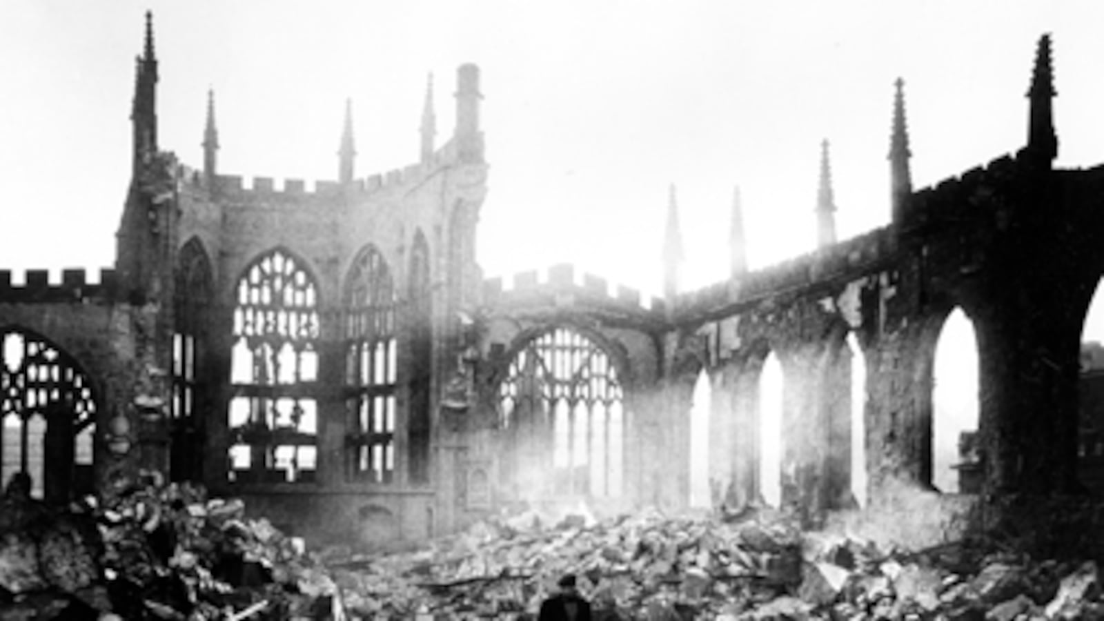 articles/2011/05/16/the-storm-of-war-by-andrew-roberts-best-history-of-world-war-two/korda-storm-of-war_180940_aycw3j