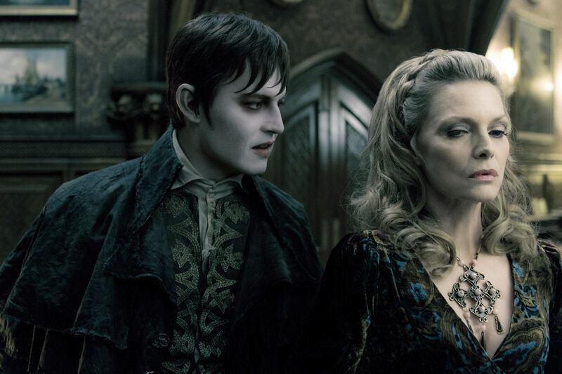 galleries/2012/05/01/summer-movie-preview-prometheus-the-dark-knight-rises-the-avengers-more-photos/dark-shadows-summer-preview_fnkxvy