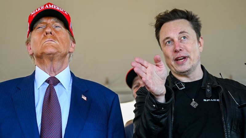 Elon Musk speaks withDonald Trump as they watch the launch of the sixth test flight of the SpaceX Starship rocket on November 19, 2024 in Brownsville, Texas.