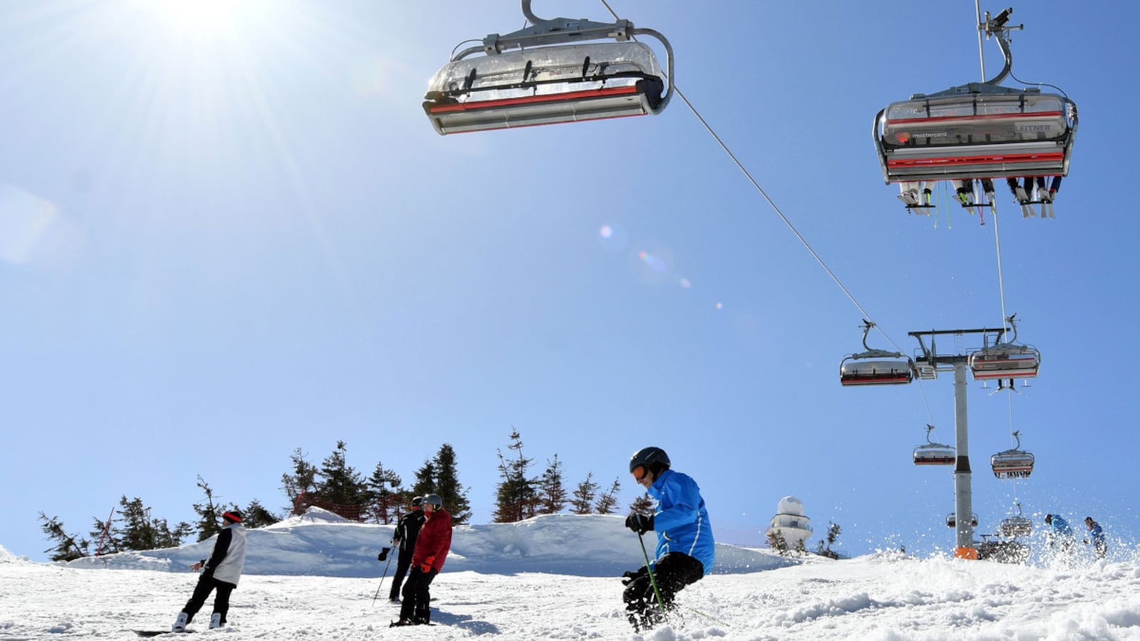 211215-covid-destinations-hero_bybcoc