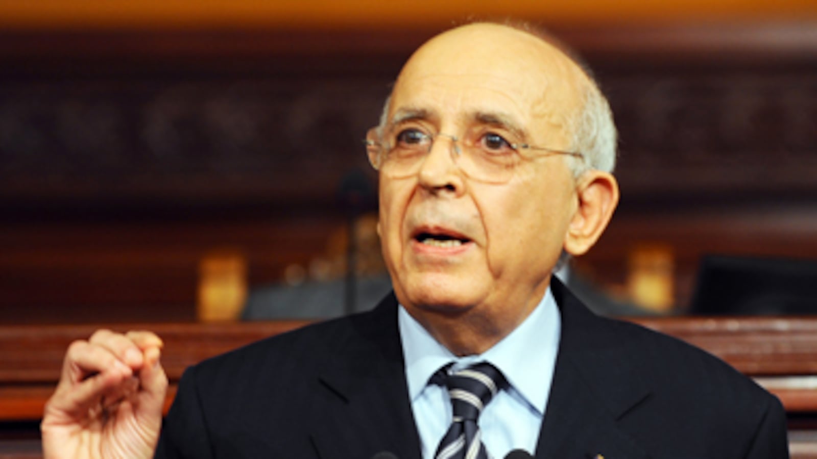 cheats/2011/01/16/tunisia-to-unveil-new-government/tunisia_uxesst