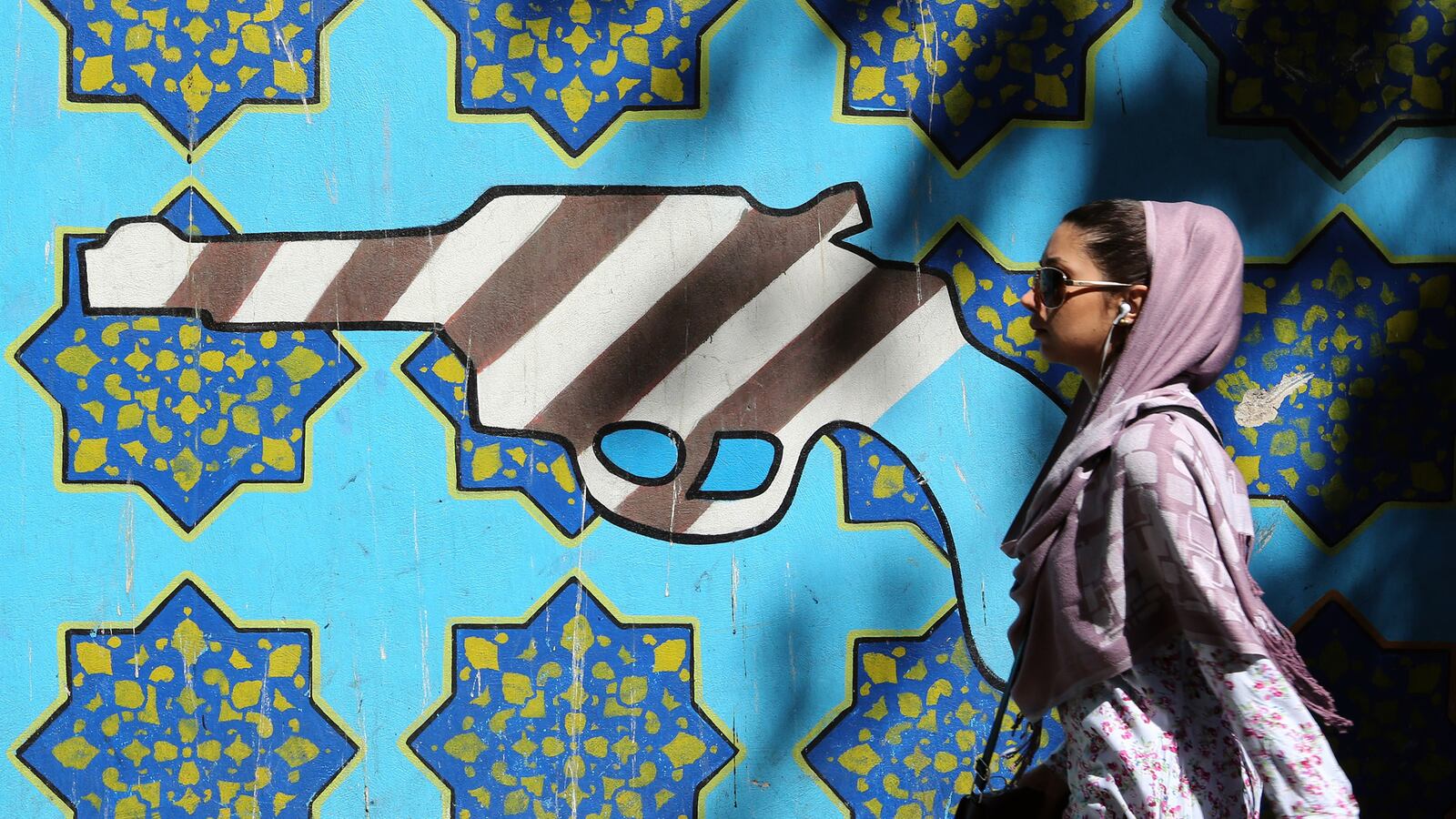 articles/2013/12/24/is-the-middle-east-losing-faith-in-america-as-an-ally/131223-mekhennet-middle-east-faith_nsrdqw