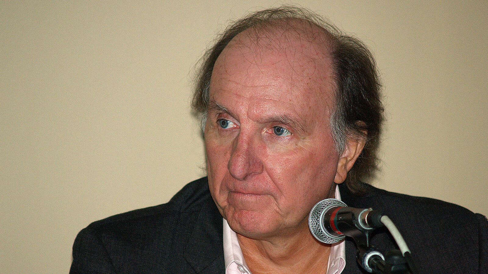 articles/2017/01/21/why-wayne-barrett-is-irreplaceable/170120-tomasky-wayne-barrett-tease_azf3cf