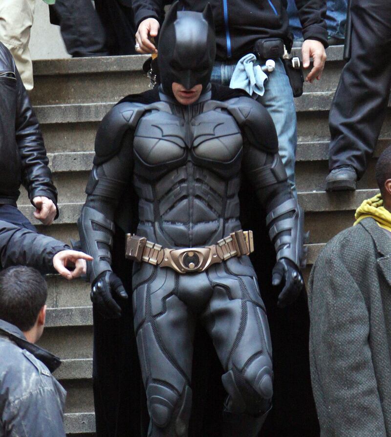 galleries/2013/06/17/henry-cavill-s-man-of-steel-george-clooney-more-superheroic-schlongs/130617-superhero-bulge-batman-christian-bale_clzpfp