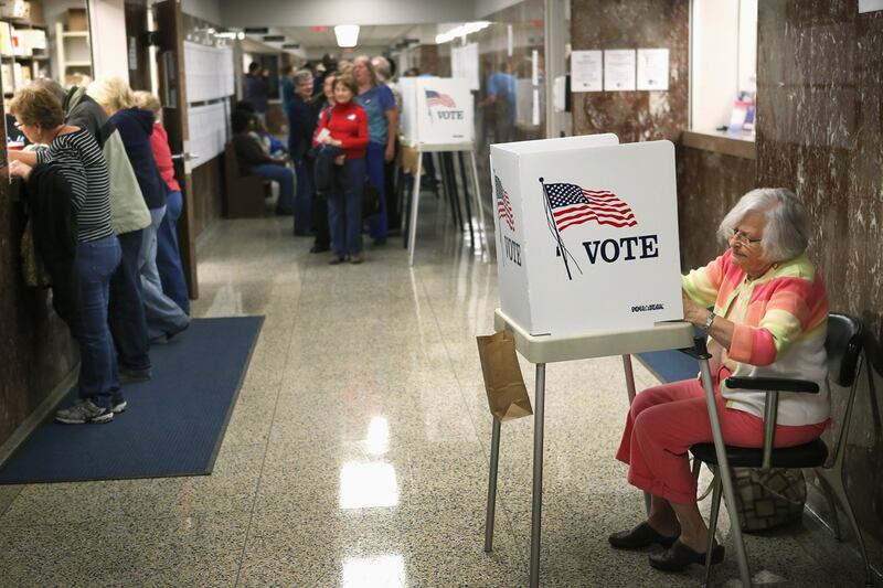 articles/2012/10/14/it-s-election-month-2012-early-voting-changes-presidential-landscape/jacobs-early-voting-tease-embed_sq4xma