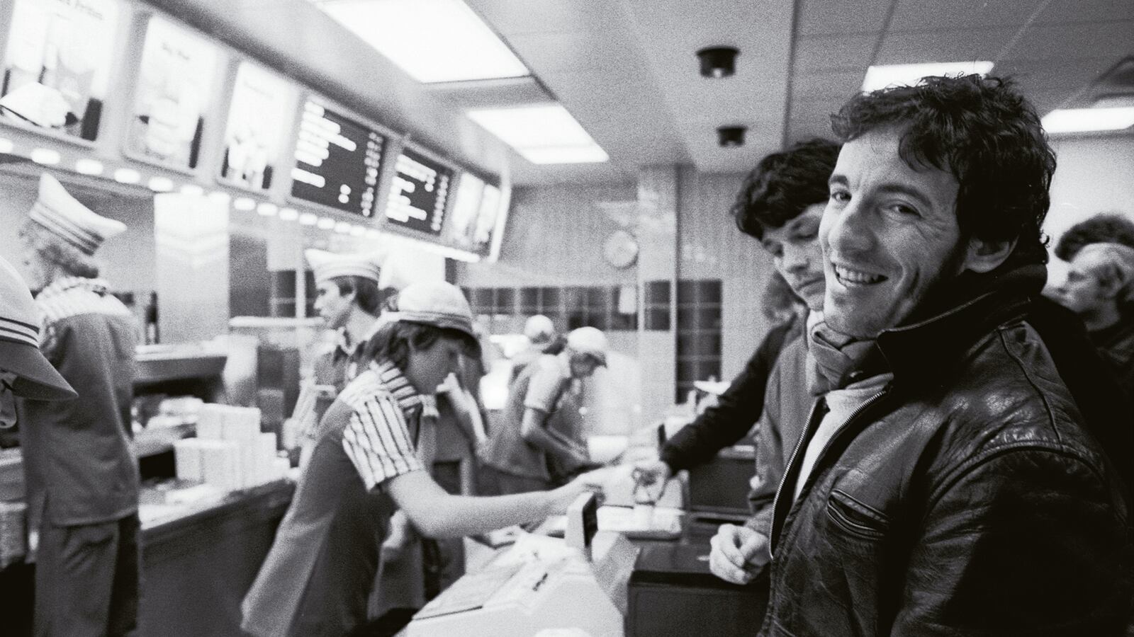 articles/2016/02/07/how-bruce-springsteen-became-the-boss/160206-ciampaglia-bruce-springsteen-tease_b3xzpi