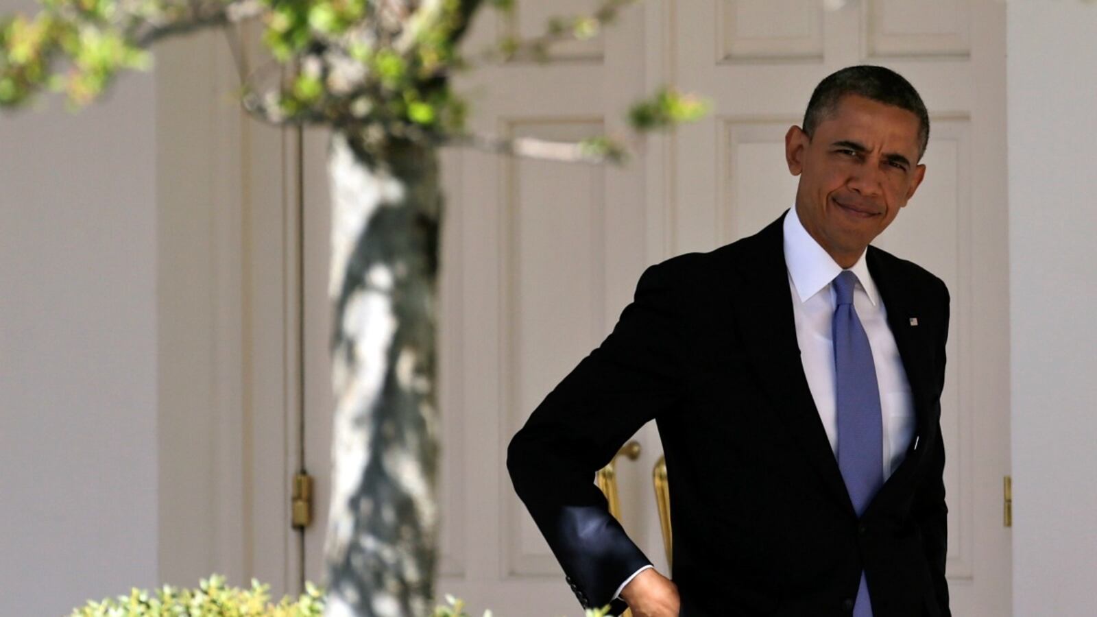 cheats/2013/04/03/obama-to-return-5-percent-of-salary/obama-salary-gesture-cheat_jmuoxx