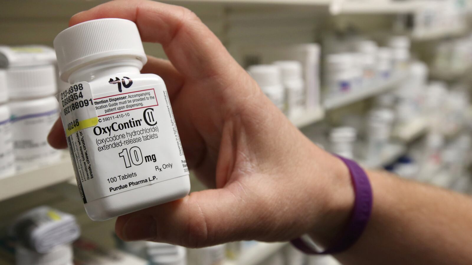 Publicis has reached a $350 million settlement with U.S. prosecutors over its role in marketing OxyContin.