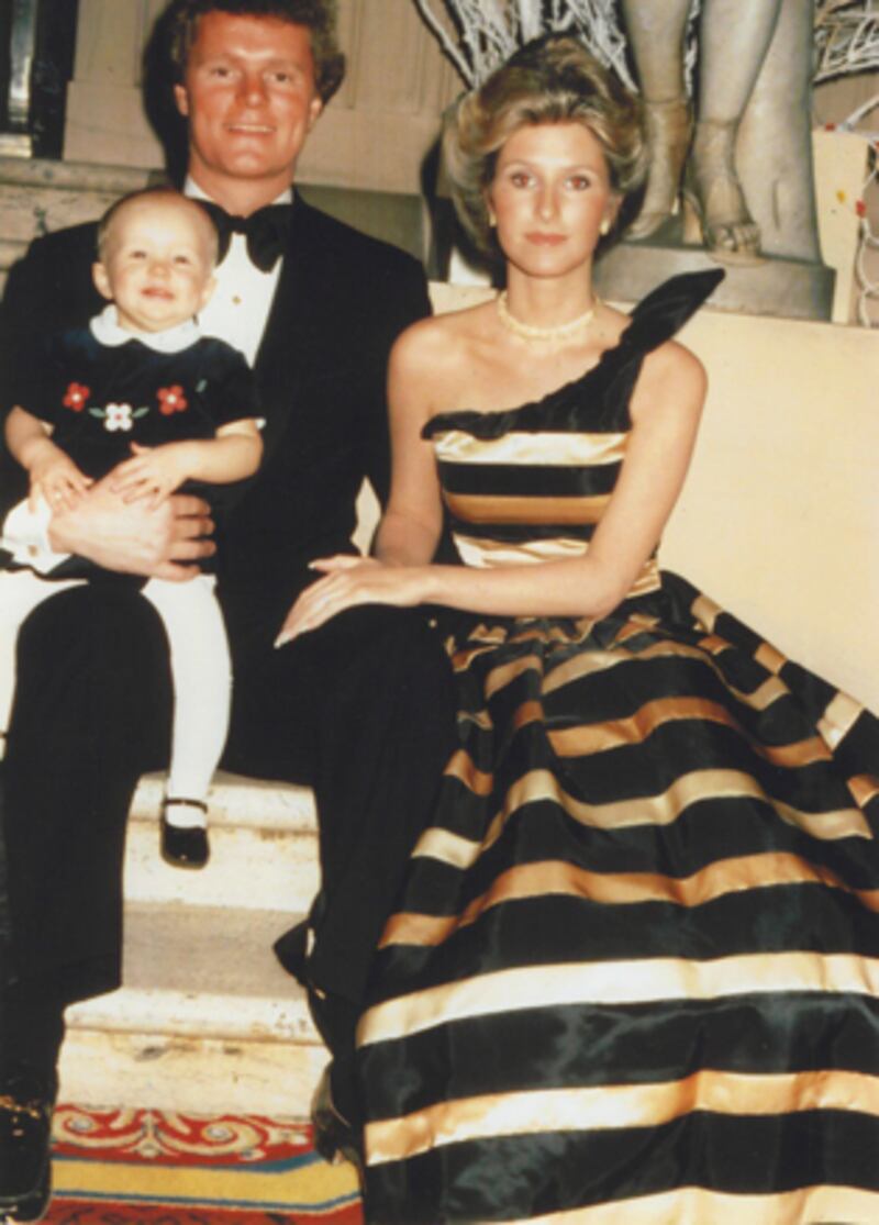 galleries/2010/09/23/twitpics/twitpihilton-2_rnvvla