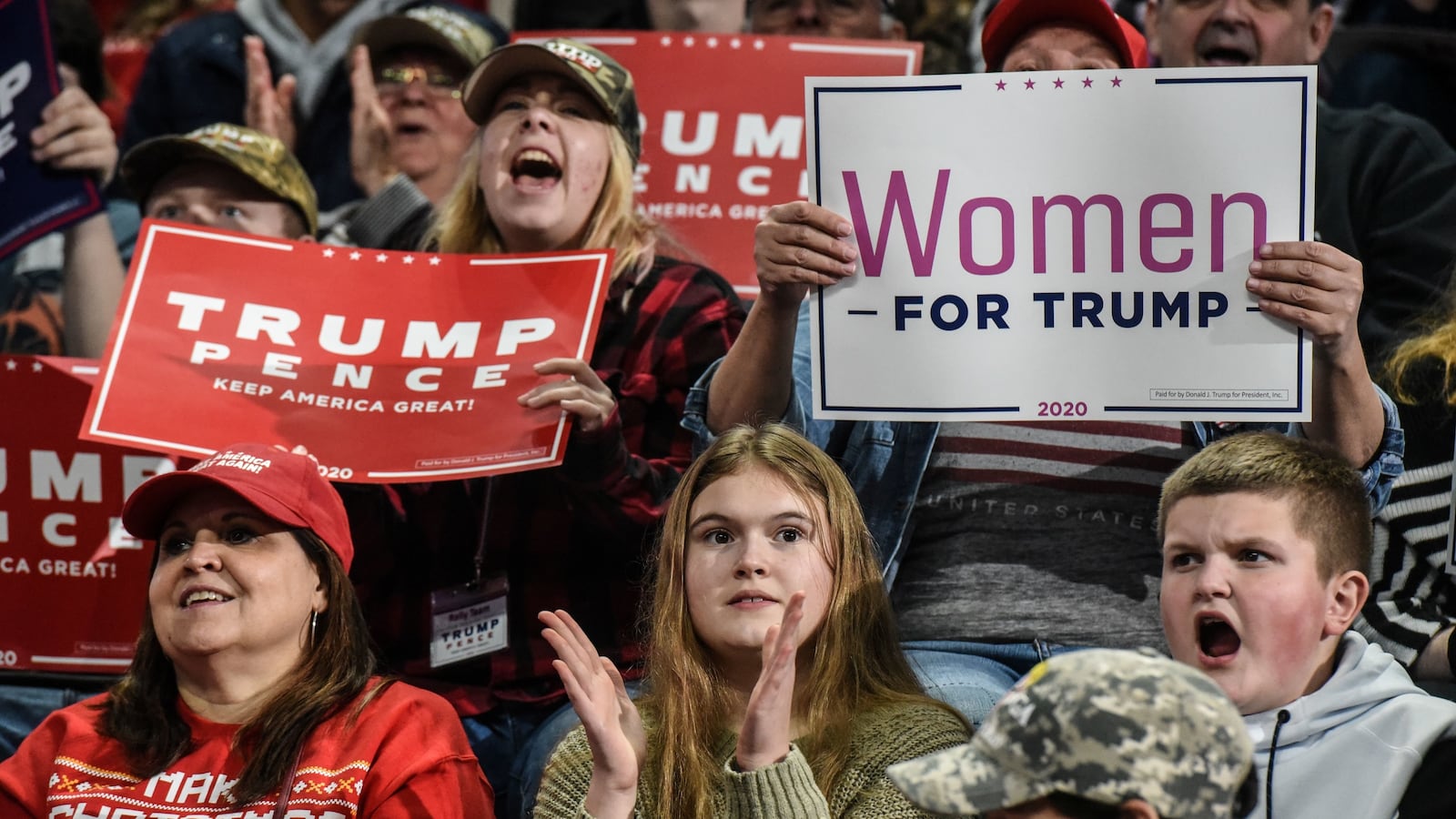 2019-12-11T000000Z_1033362853_RC2RSD9W7LCR_RTRMADP_3_USA-ELECTION-TRUMP_qpfpsr