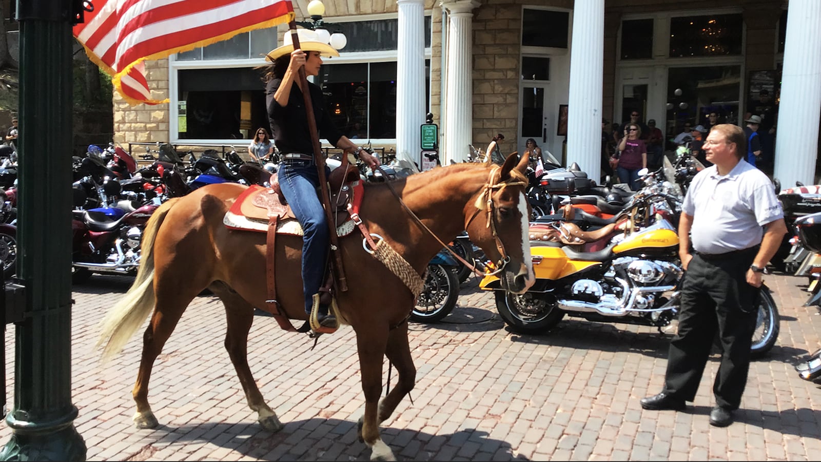 210808-Lawrence-COVID-Noem-embed1_b1o5rd