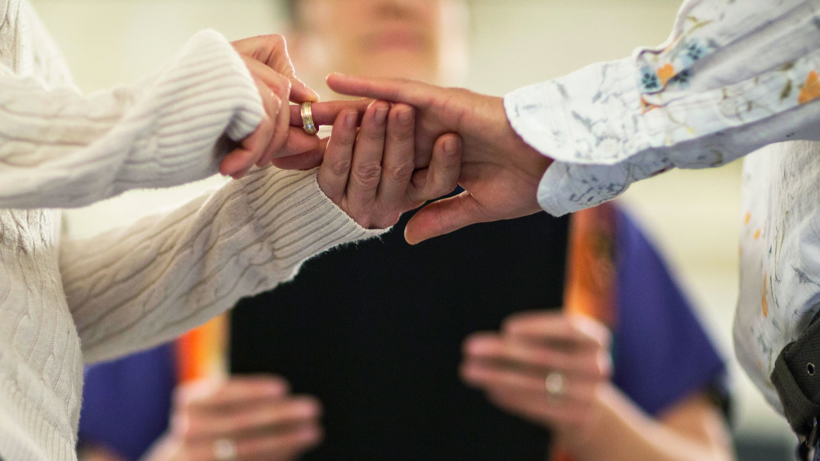 articles/2015/01/20/why-some-employers-are-making-same-sex-couple-marry/150117-khn-same-sex-marriage-forced-tease_kz53rg