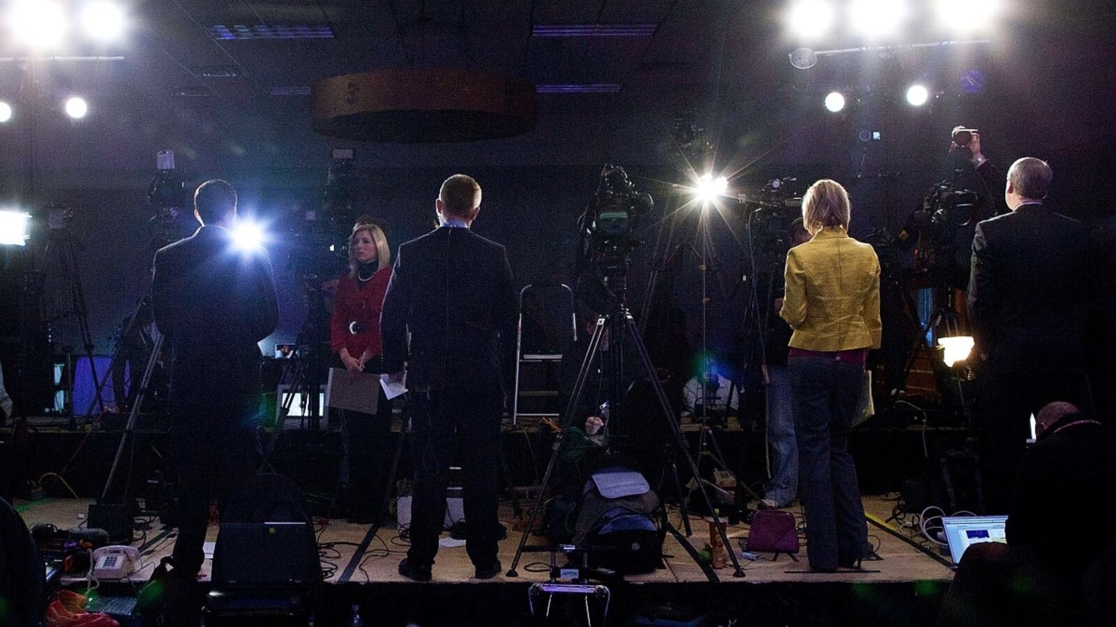 articles/2012/01/10/live-from-fox-news/journalists-in-iowa_csmh54