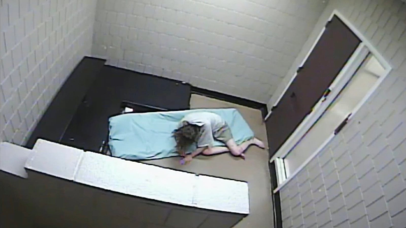 merlin_177124995_3edef774-3ede-4c1c-b070-3bc8995e097e-superJumbo_rr1ucf