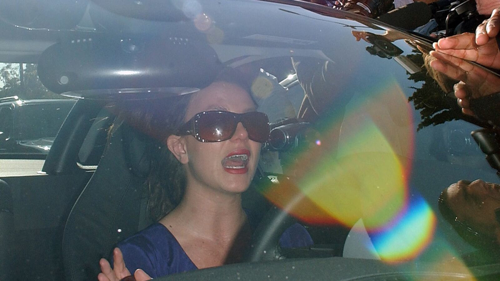 cheats/2012/10/18/spears-manager-says-she-used-meth/fernandez-spears-trial-tease_vlckyj