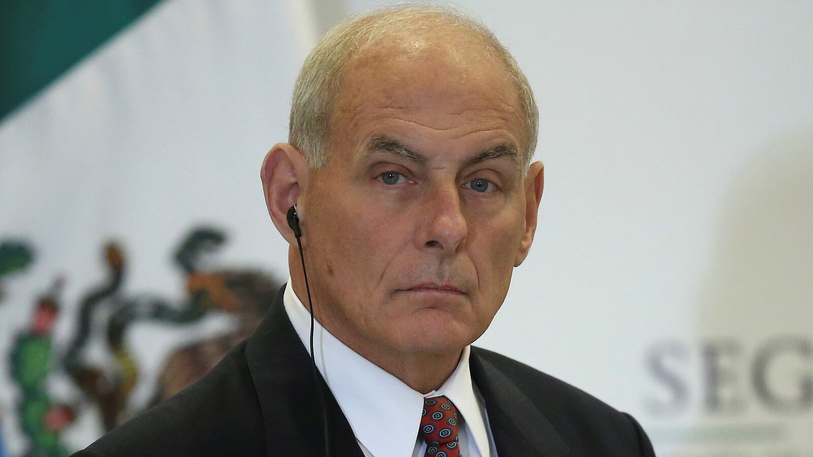 john-kelly-laptop-bomb-plane_lswg3d