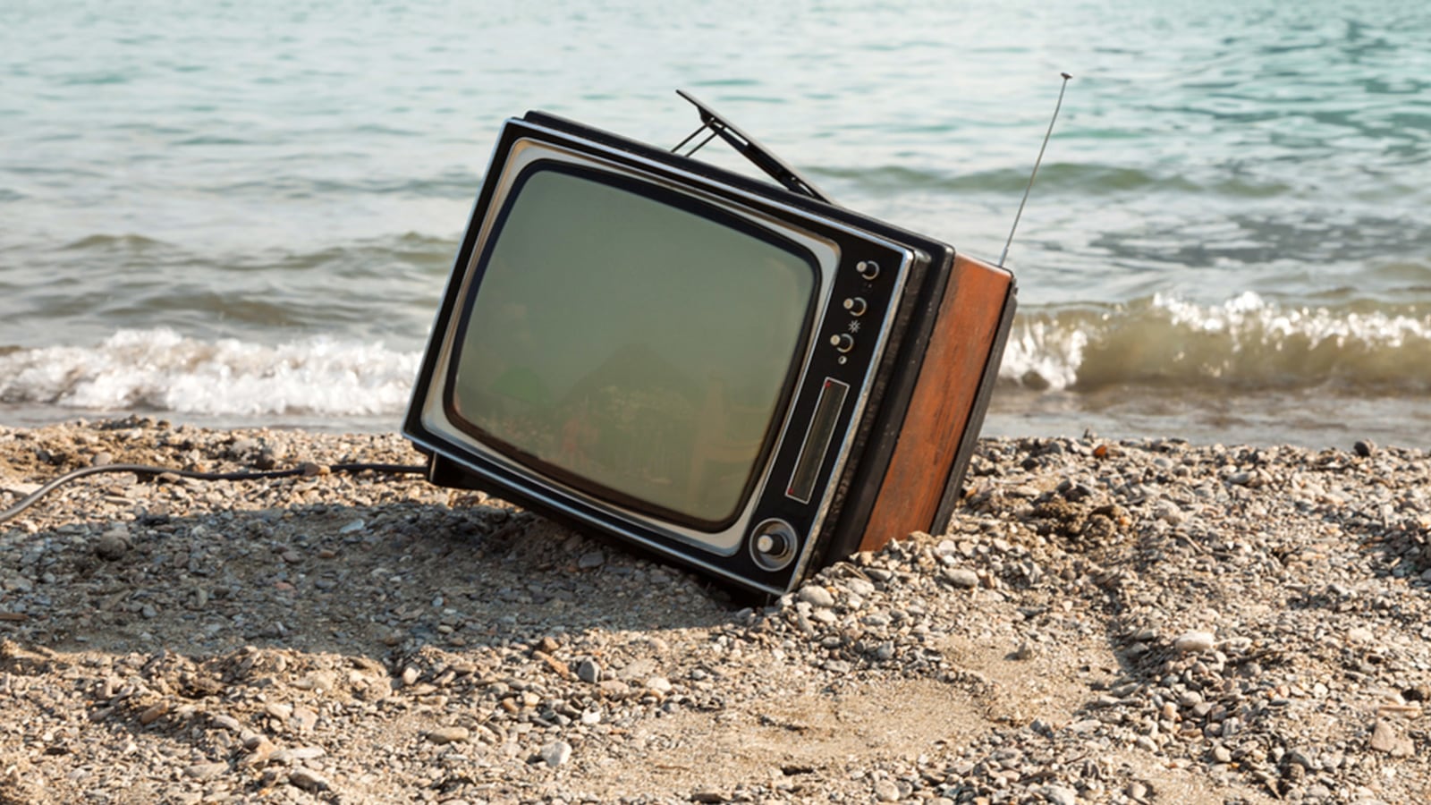 galleries/2016/05/12/summer-tv-guide-50-shows-to-keep-you-inside-all-summer/160511-summer-tv-tease_o2mxej