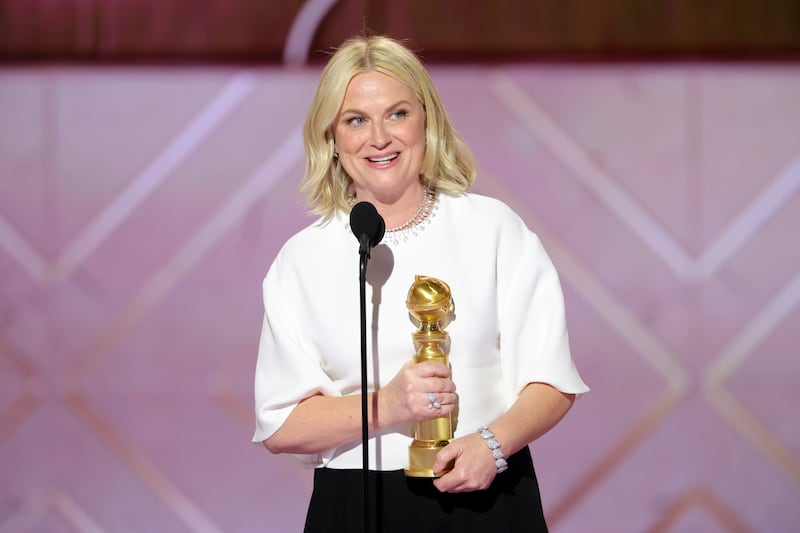 Amy Poehler accepts her Golden Globe