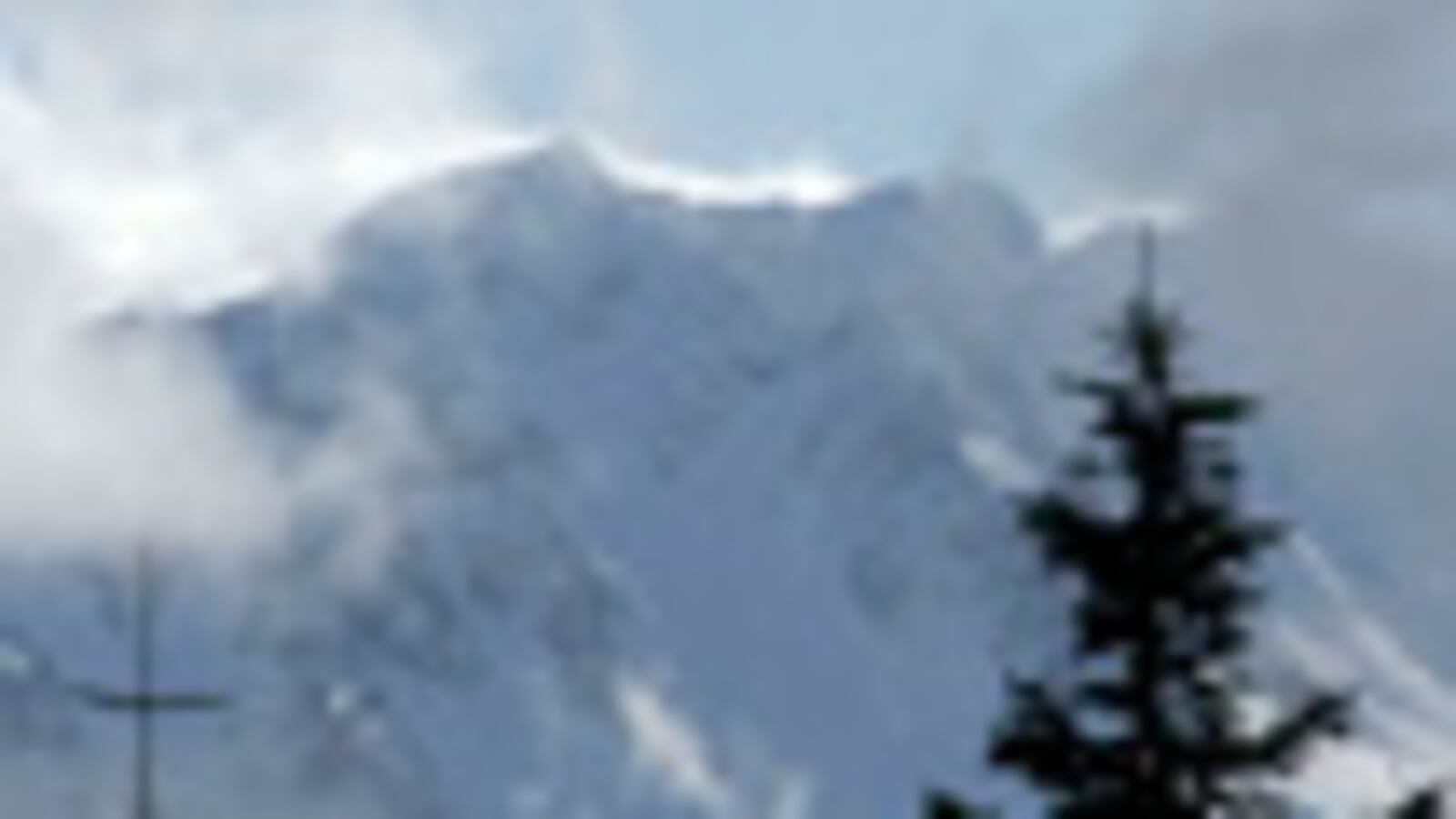 cheats/2010/02/16/climber-falls-into-mount-st-helens/mt-st-helens_mrhhfg