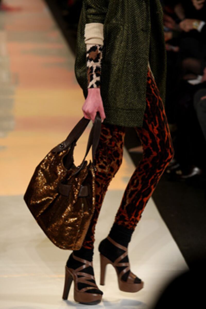 galleries/2009/02/15/diane-von-furstenberg-fall-2009/dvf-7_cye53l