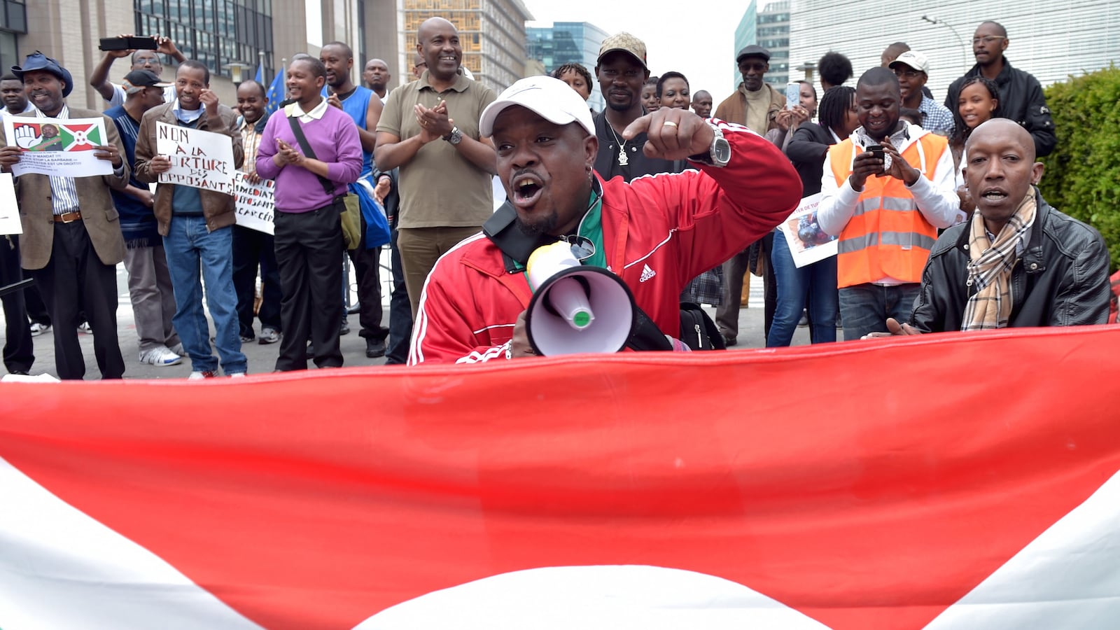 cheats/2015/05/23/burundi-opposition-leader-killed/150523-burundi-cheat_a0feuy