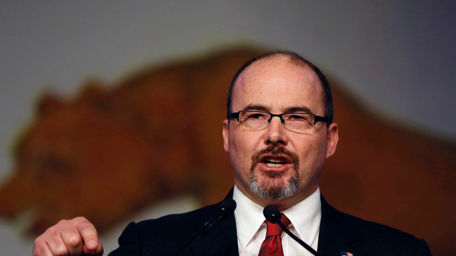 articles/2014/05/30/inside-california-s-crazy-race-for-the-gop-gubernatorial-nomination/140529-nuzzi-cali-teaparty-tease_g1uadm