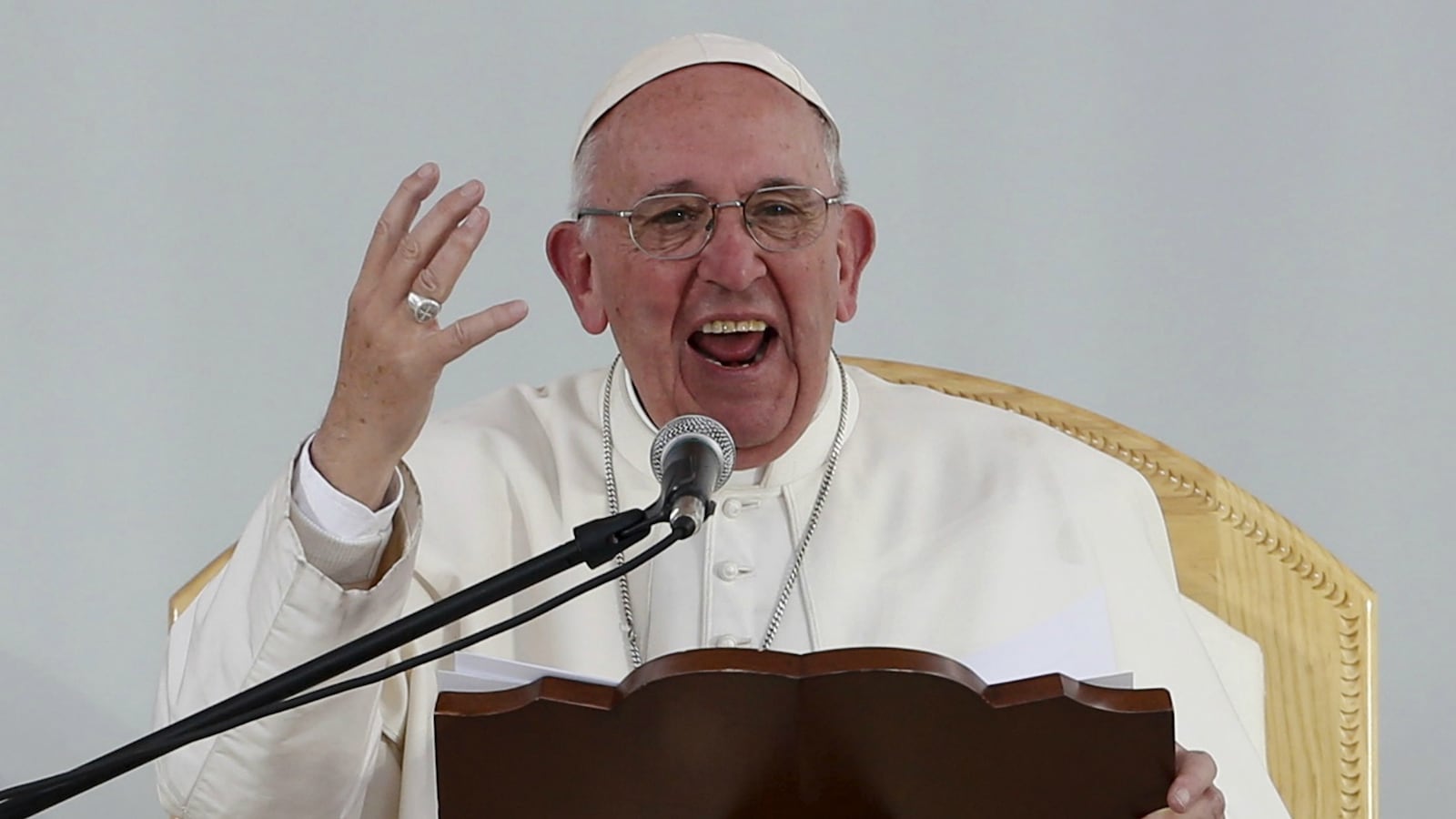 cheats/2016/03/06/pope-calls-murdered-nuns-martyrs/160218-pope-trump-cheat_elawob
