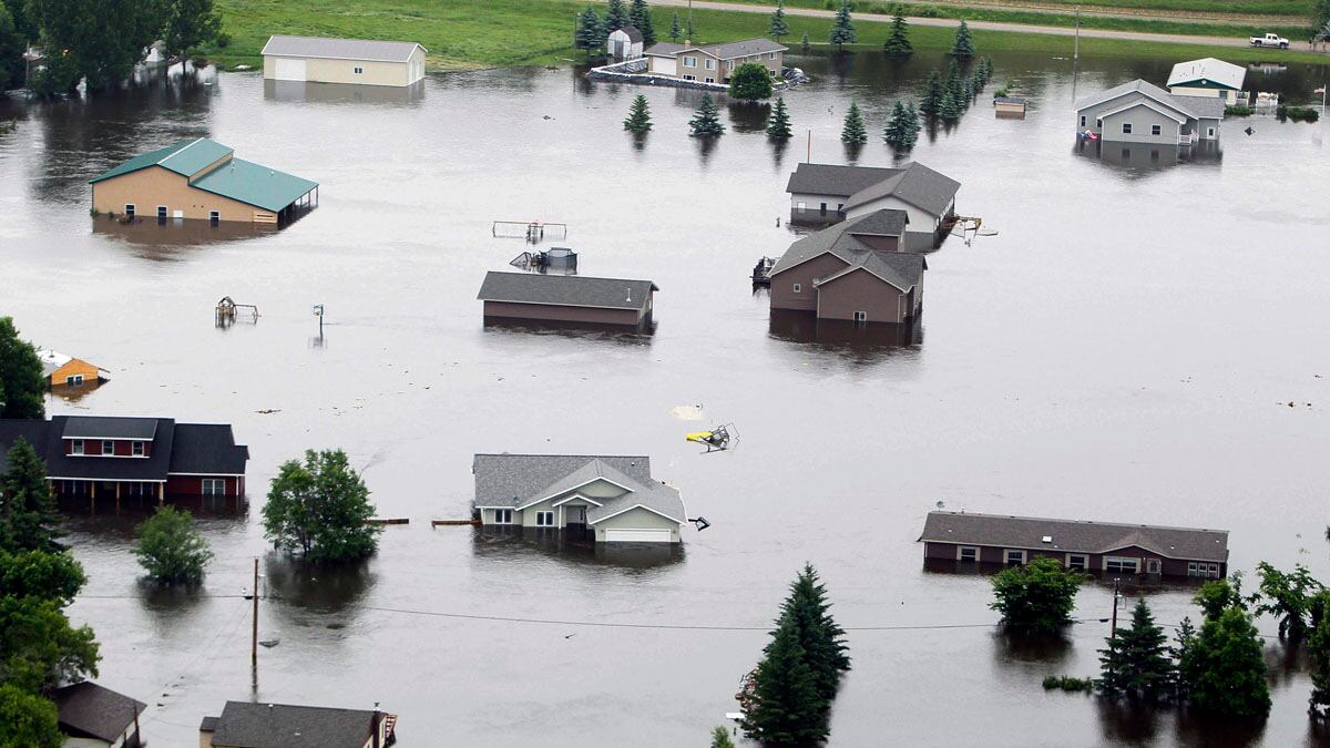 cheats/2011/06/24/n-dakota-river-breaks-flood-record/north-dakota-flood-cheat_rctyhe