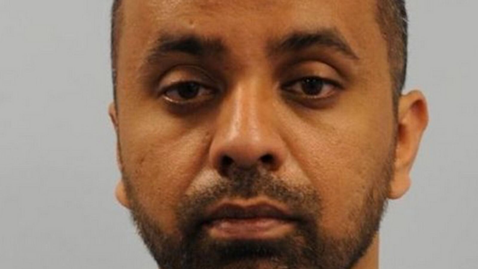 cheats/2015/05/22/u-k-cabbie-jailed-for-killing-american/150522-cab-driver-cheat_vytkec